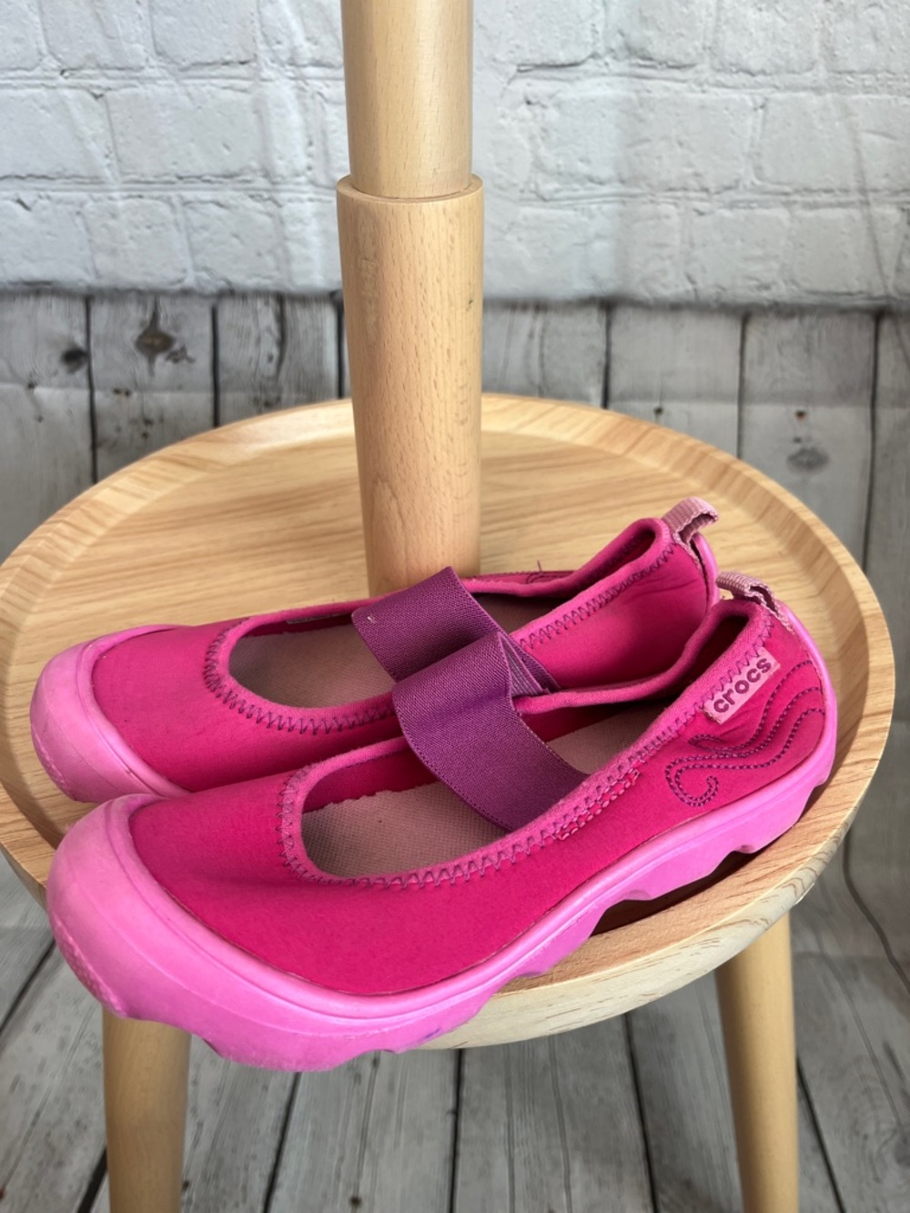 CROCS Kids Hot Pink Slip-On Water Shoes